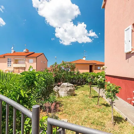 Pinta Mit Grossem Garten Appartement