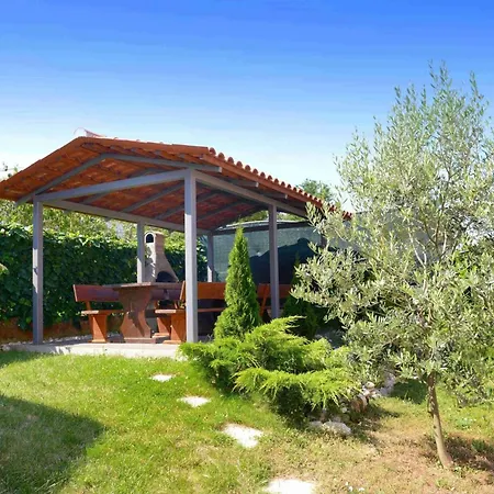 Appartement Pinta Mit Grossem Garten